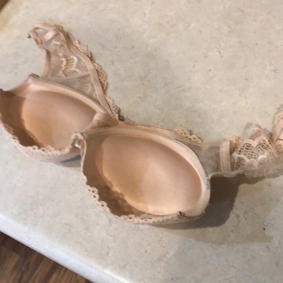 Tan Nude Sea Shell Lace Strapless Bra Size 36C - Picture 2 of 2